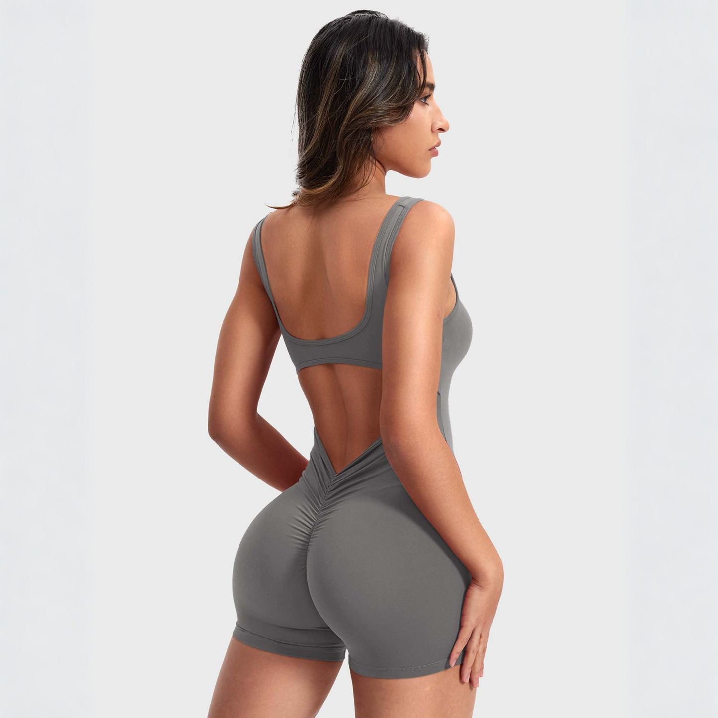 ENTERIZO SHORT, ESPALDA EN V