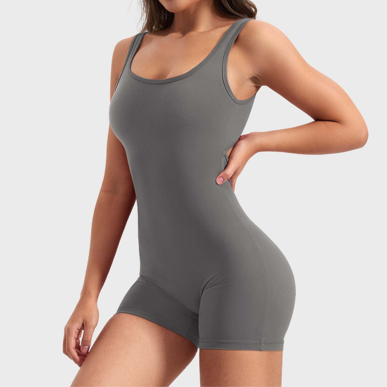 ENTERIZO SHORT, ESPALDA EN V