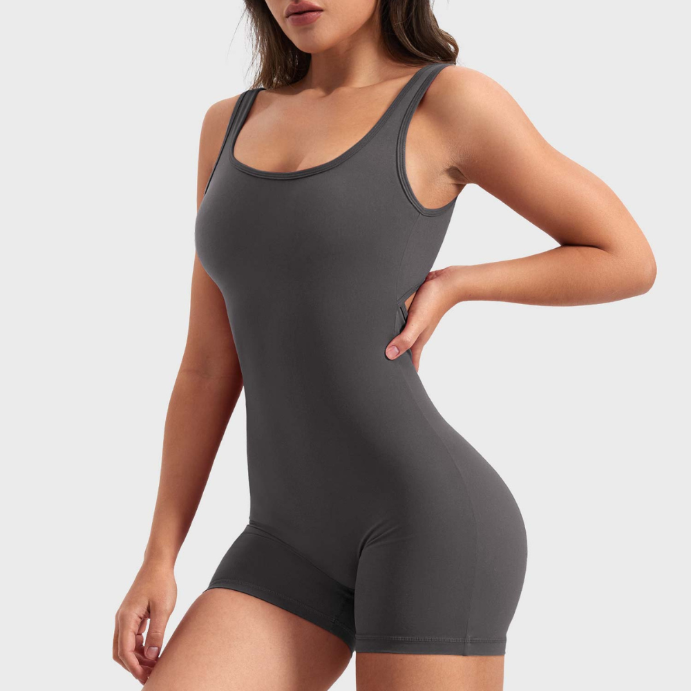 ENTERIZO SHORT, ESPALDA EN V